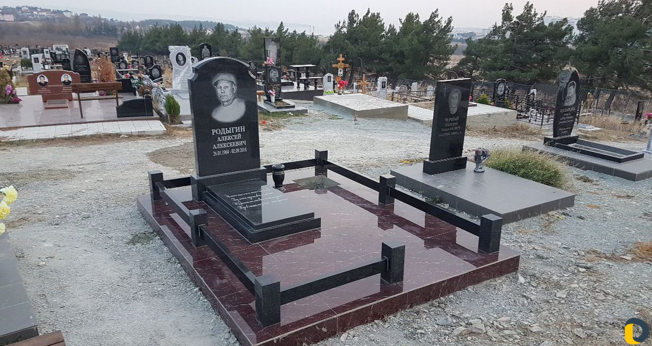 Памятники Установка