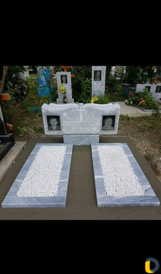 Памятники Установка