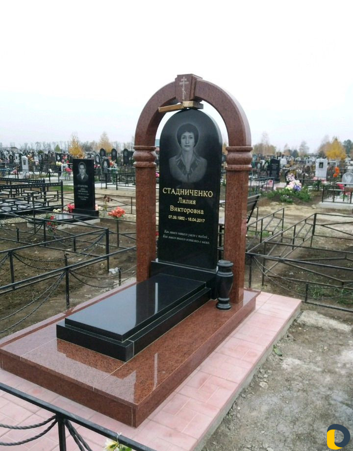 Памятники