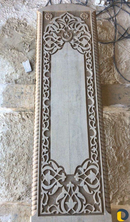 Памятники