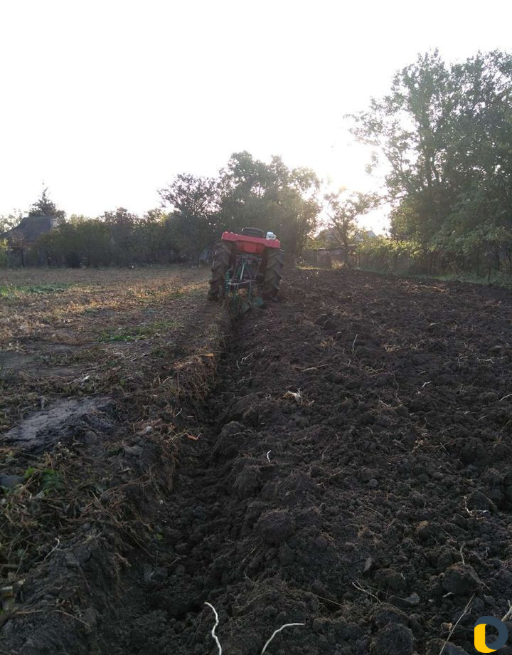 Пашим огороды,мини трактор и кошу траву роторной к