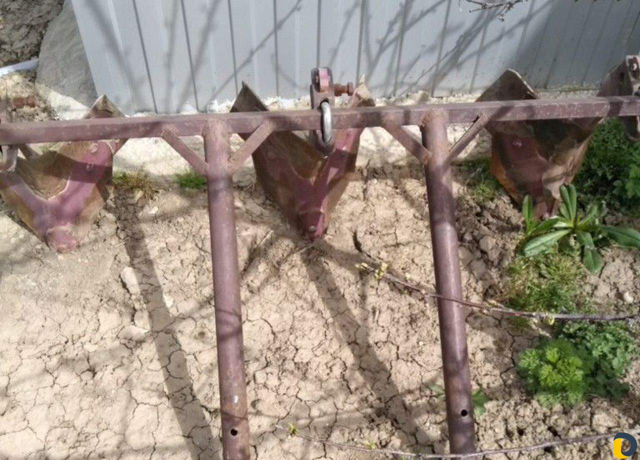 Пашим огороды,мини трактор и кошу траву роторной к