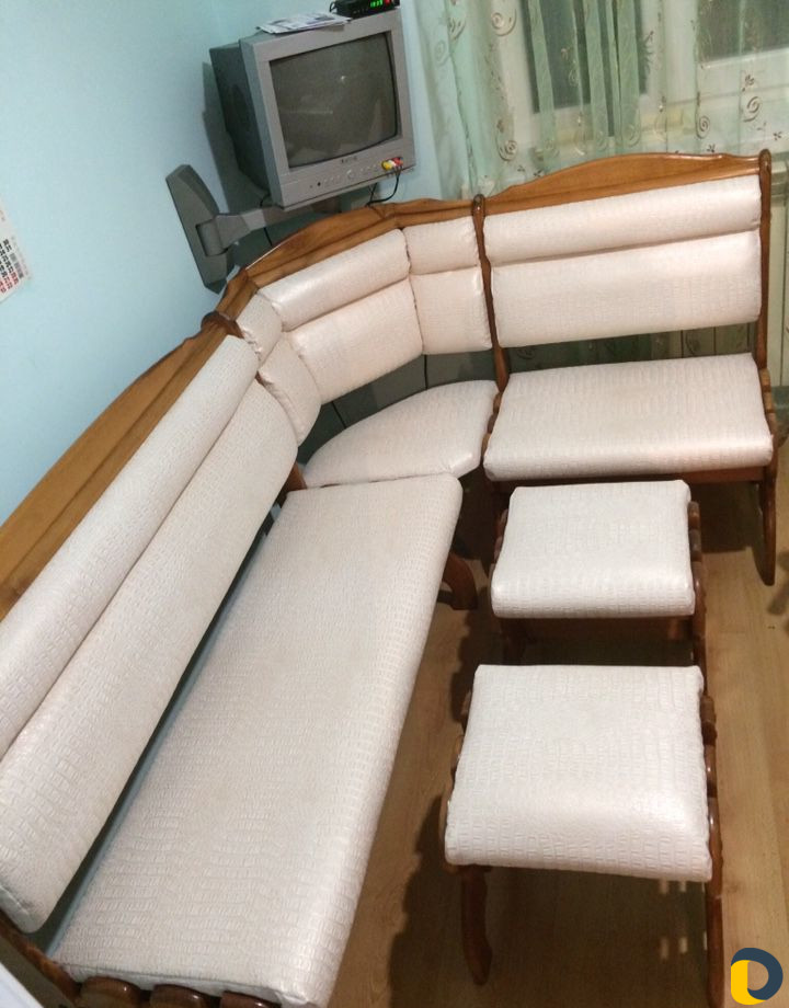 Перетяжка и ремонт мягкой мебели