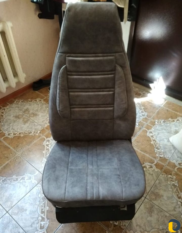Перетяжка мягкой мебели