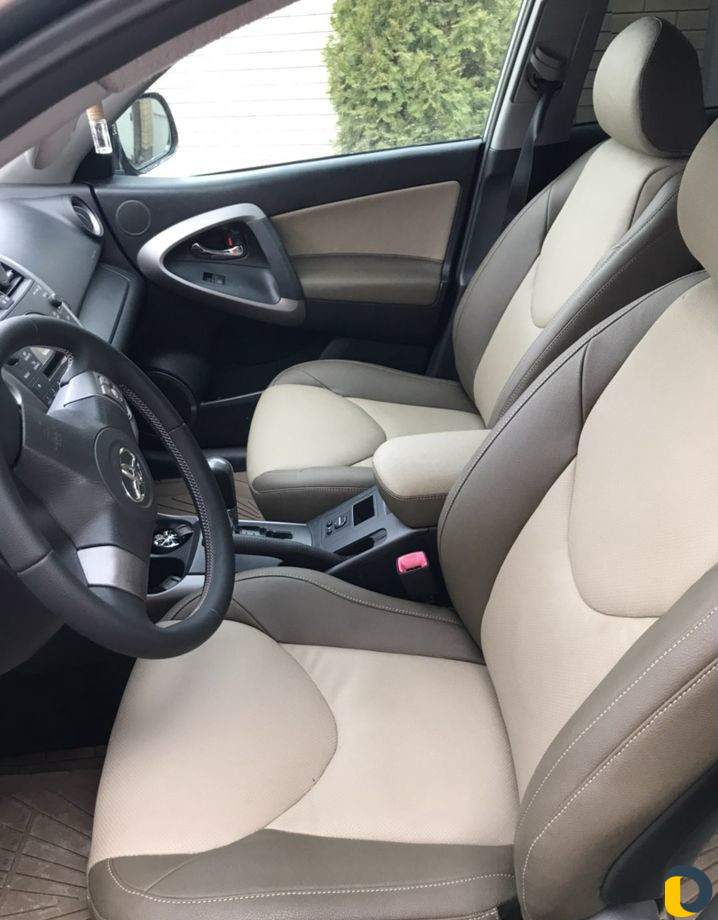 Перетяжка салона автомобиля