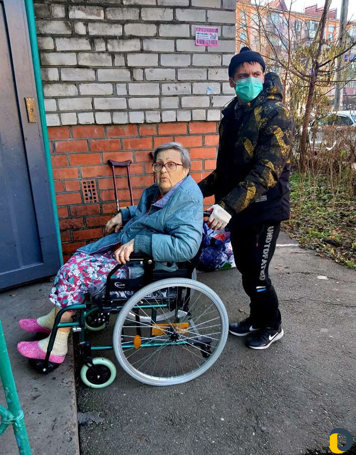 Перевозка лежачих больных и инвалидов-колясочников