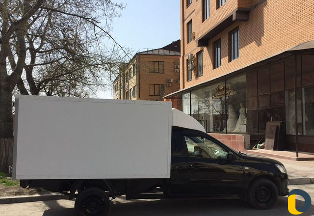 Перевозки, услуга на свадьбе, доставка чемодан