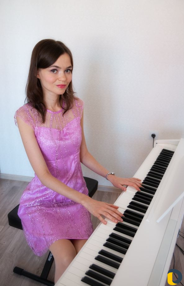 Пианистка на мероприятие