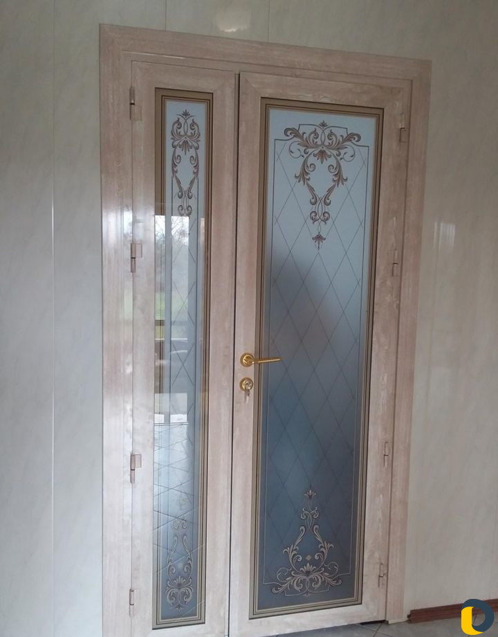 Пластиковые алюминиевые окна двери витражи бартер