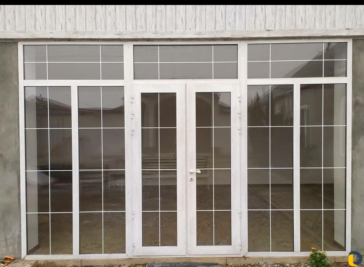 Пластиковые алюминиевые окна двери витражи бартер