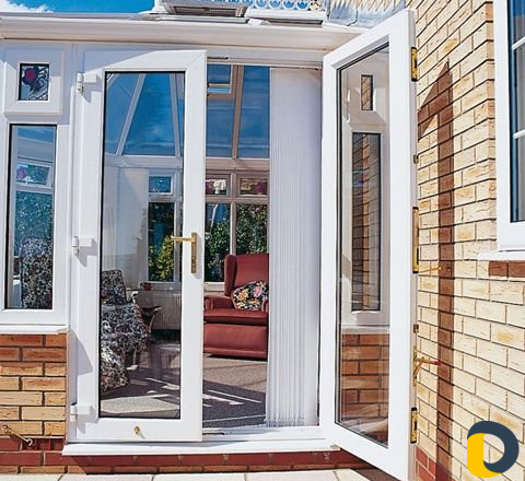 Пластиковые двери