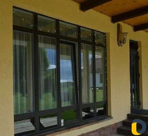 Пластиковые окна двери москитная сетка в подарок