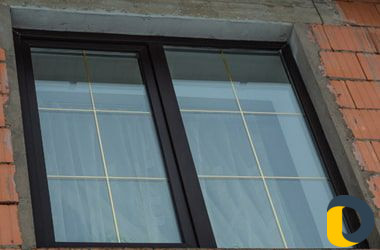 Пластиковые окна двери москитная сетка в подарок