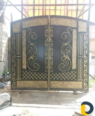 Пластиковые окна, двери. Сварочные работы: ворота