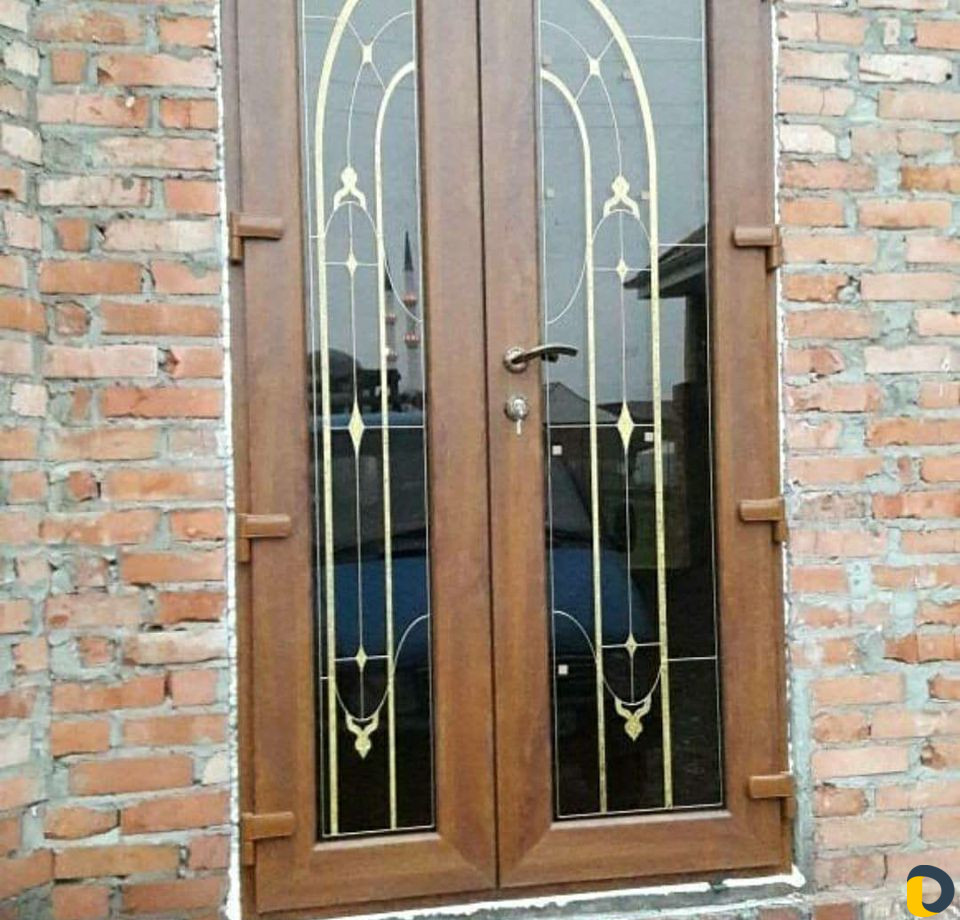 Пластиковые окна и двери Витражи