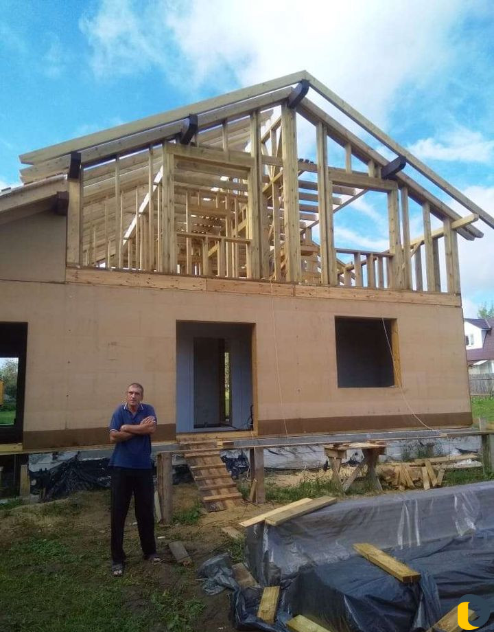 Плотник-строитель