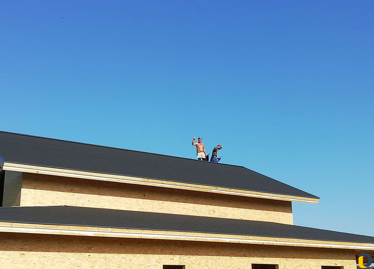 Плотник-строитель