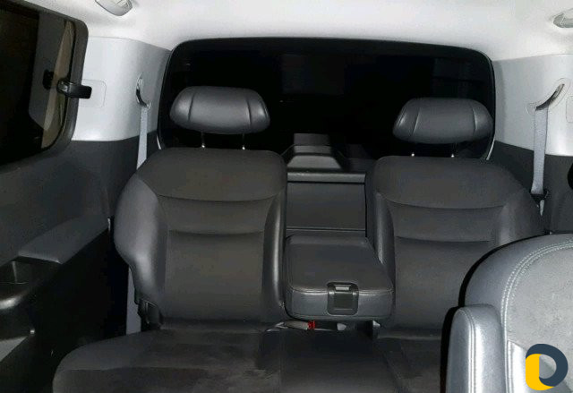 Поездки на заказ на минивэне Honda