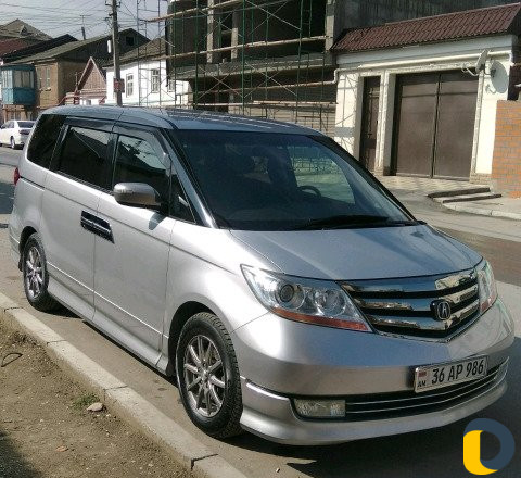 Поездки на заказ на минивэне Honda