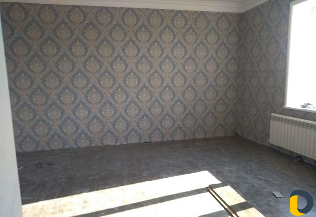 Поклейка обоев и установка ламината