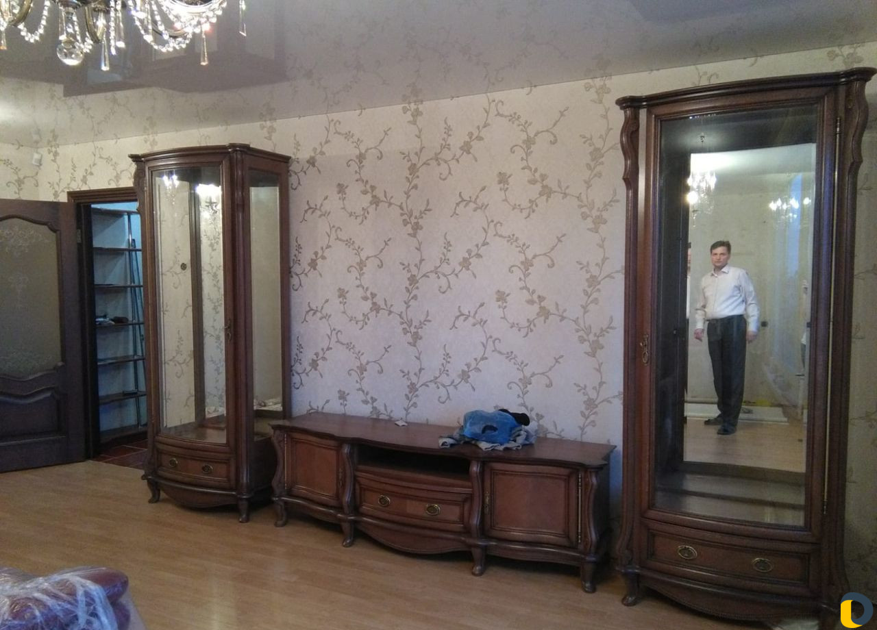 Поклейка обоев качественно