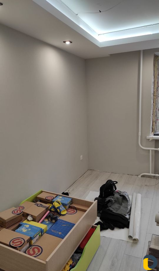 Поклейка обоев качественно