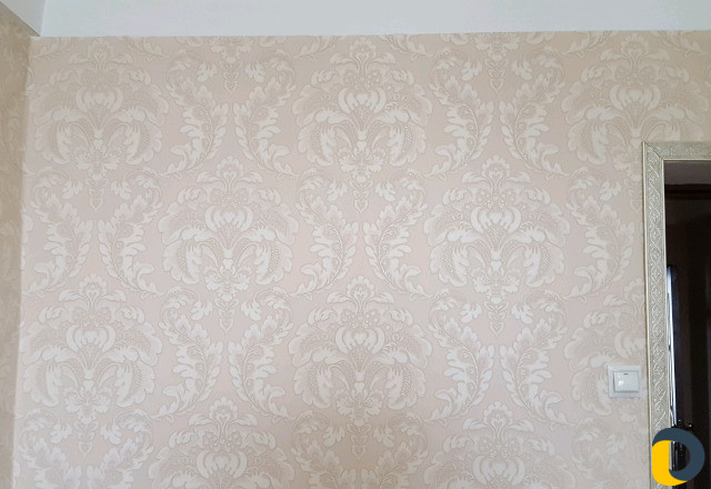 Поклейка обоев любых видов. побелка