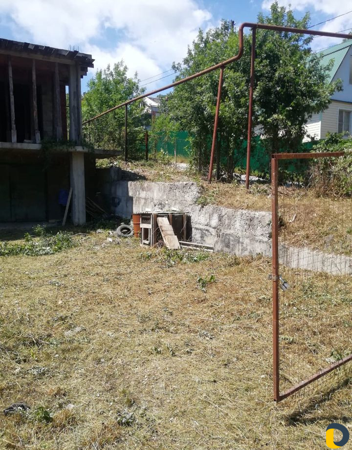 Покос травы, спил деревьев