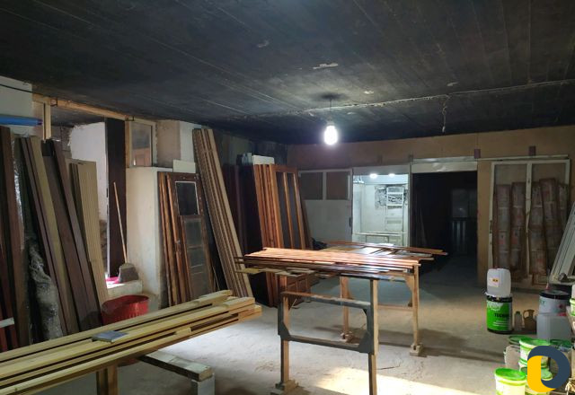 Покраска дверей,обналичников, плинтусов,капителей
