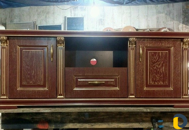 Покраска и реставрация домашнего дерева