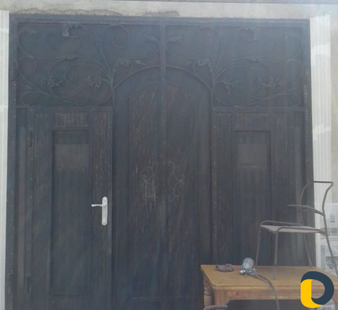 Покраска ворот с выздом