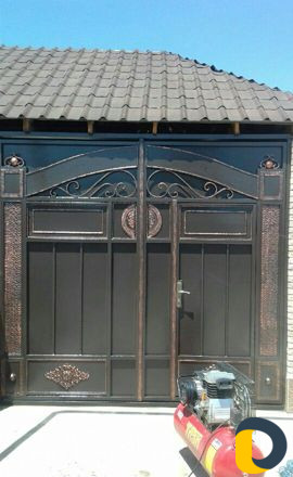 Покраска ворот с выздом