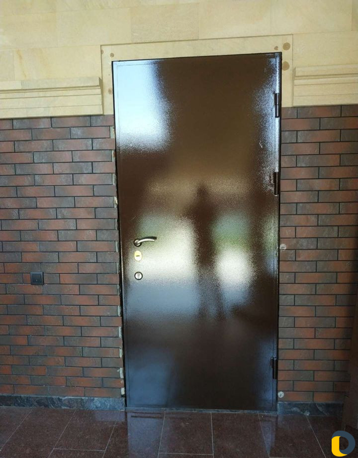 Покраска ворот