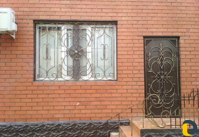 Покраска ворот