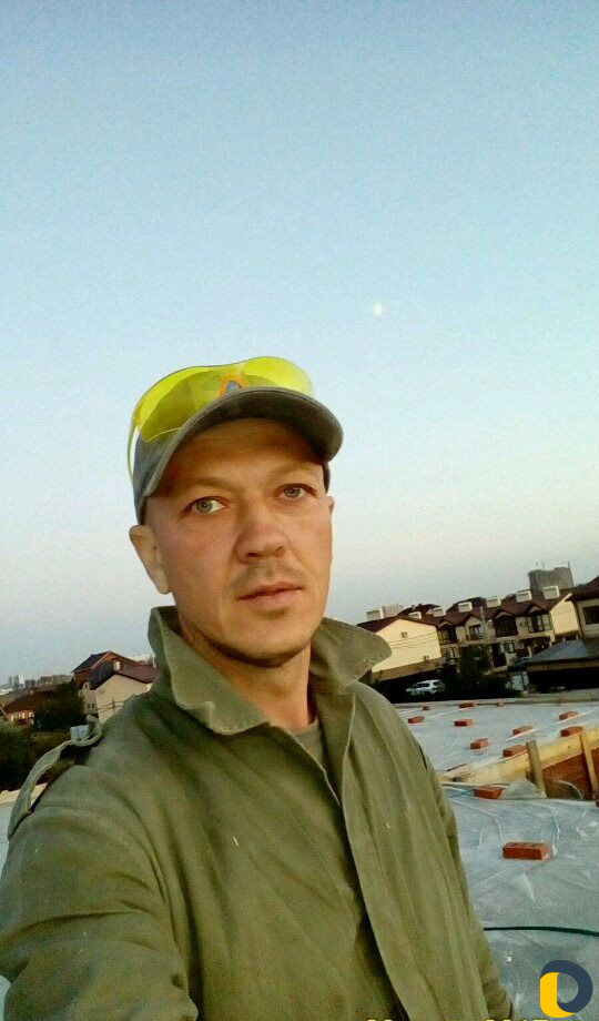 Помощник в хозяйстве, домашний мастер
