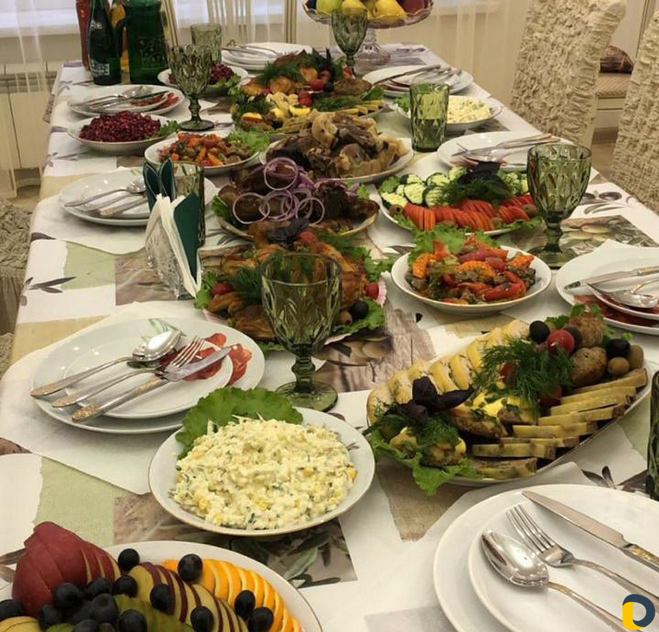 Повара,официанты,посудомойщицы