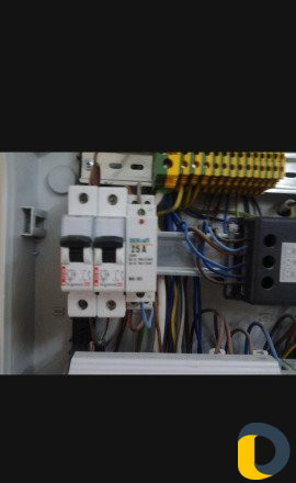 Предлагаю услуги электрика