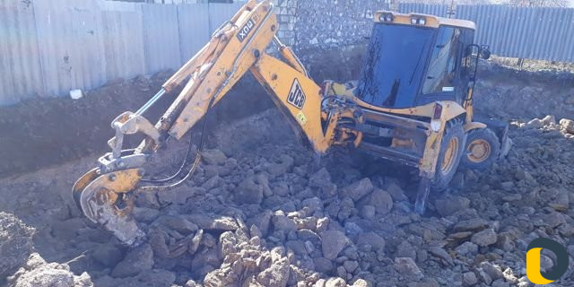 Предоставляем услуги спец техники эксковатор JCB 3