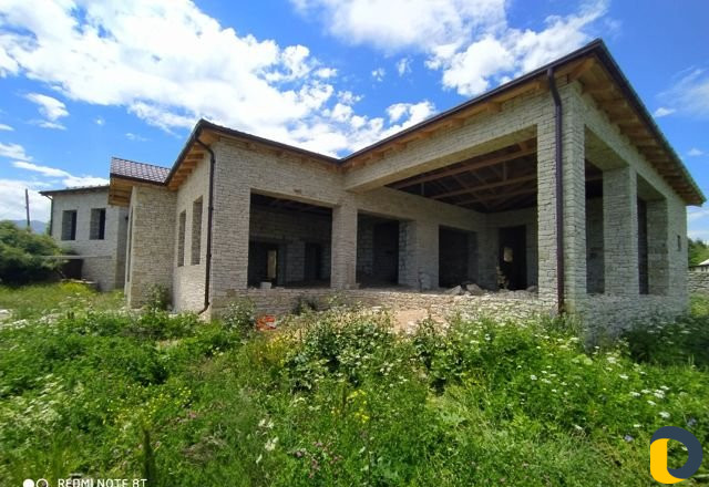 Природный камень