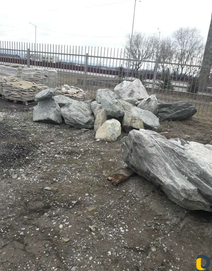 Природный камень