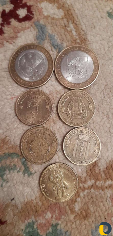 Продаю манеты