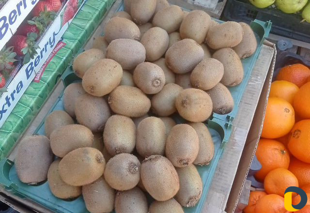 Продажа фруктов