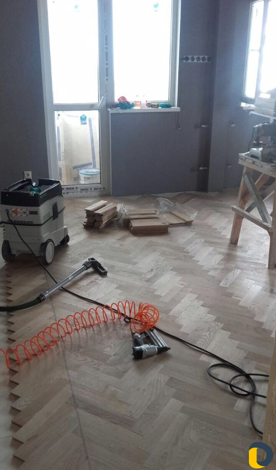 Профессиональная укладка напольных покрытий