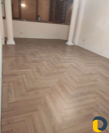 Профессиональная установка ламината