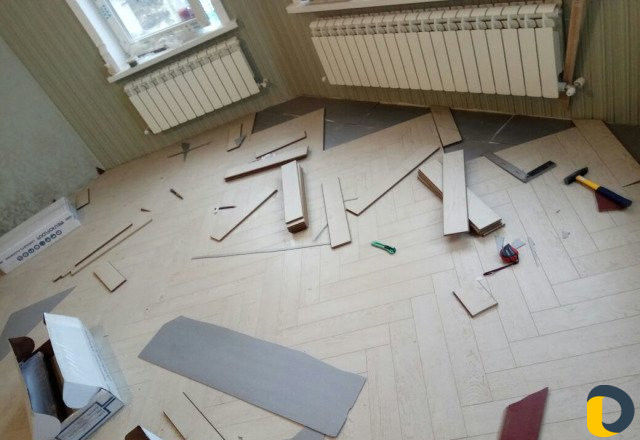 Профессиональная установка ламината