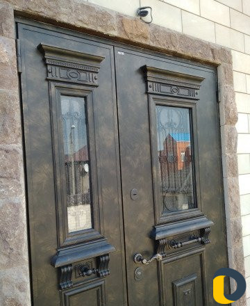 Профессиональная установка входных бронь дверей