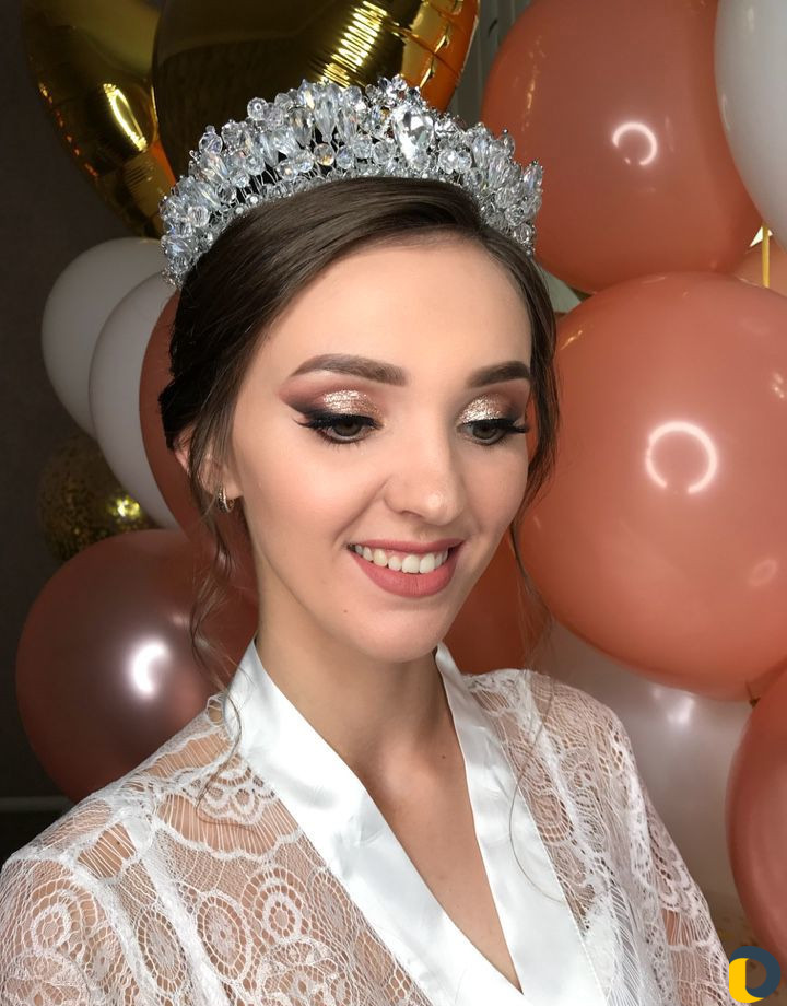 Профессиональный макияж и прически