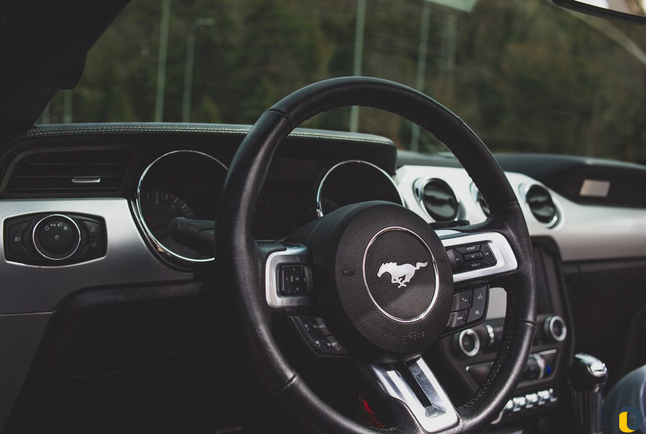 Прокат / Аренда Кабриолета Ford Mustang Black