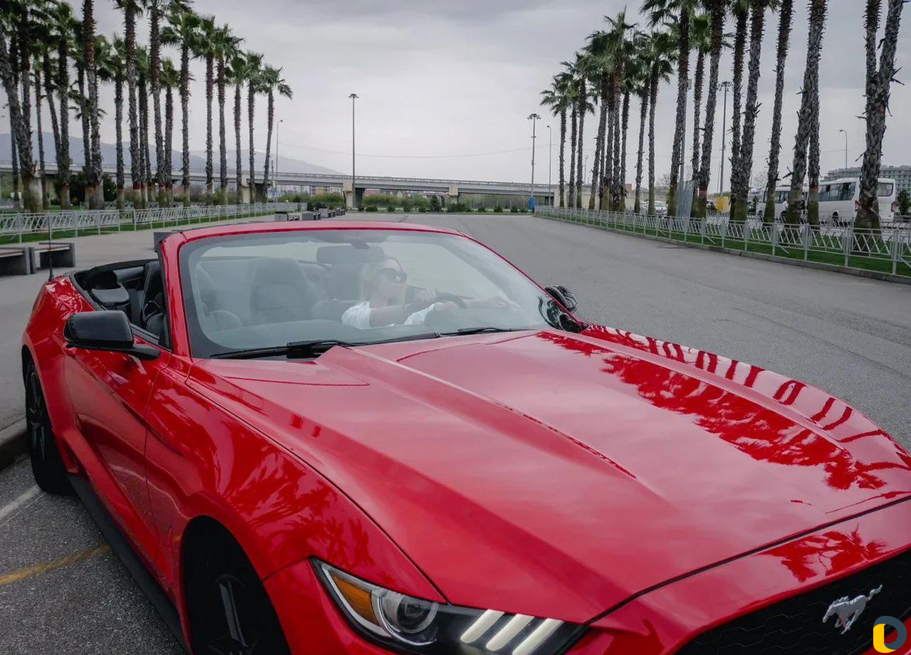 Прокат / Аренда Кабриолета Ford Mustang Red
