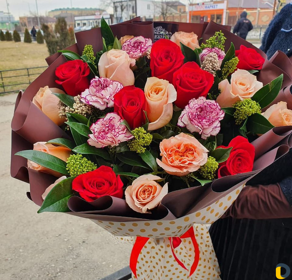 Прокат арок свадебные букеты в Грозном